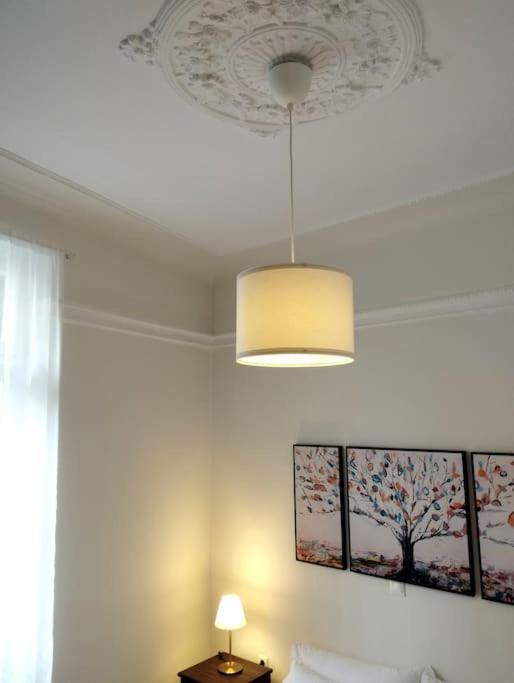 Calliope'S Neoclassical Home In The Heart Of Plaka Atenas Exterior foto