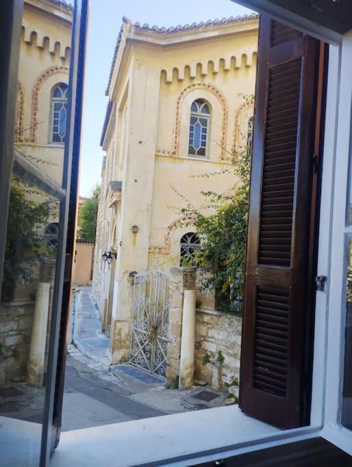 Calliope'S Neoclassical Home In The Heart Of Plaka Atenas Exterior foto